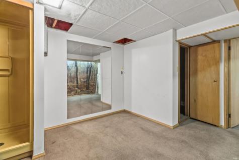 1925 W Thomas Drive Marion IN 46952