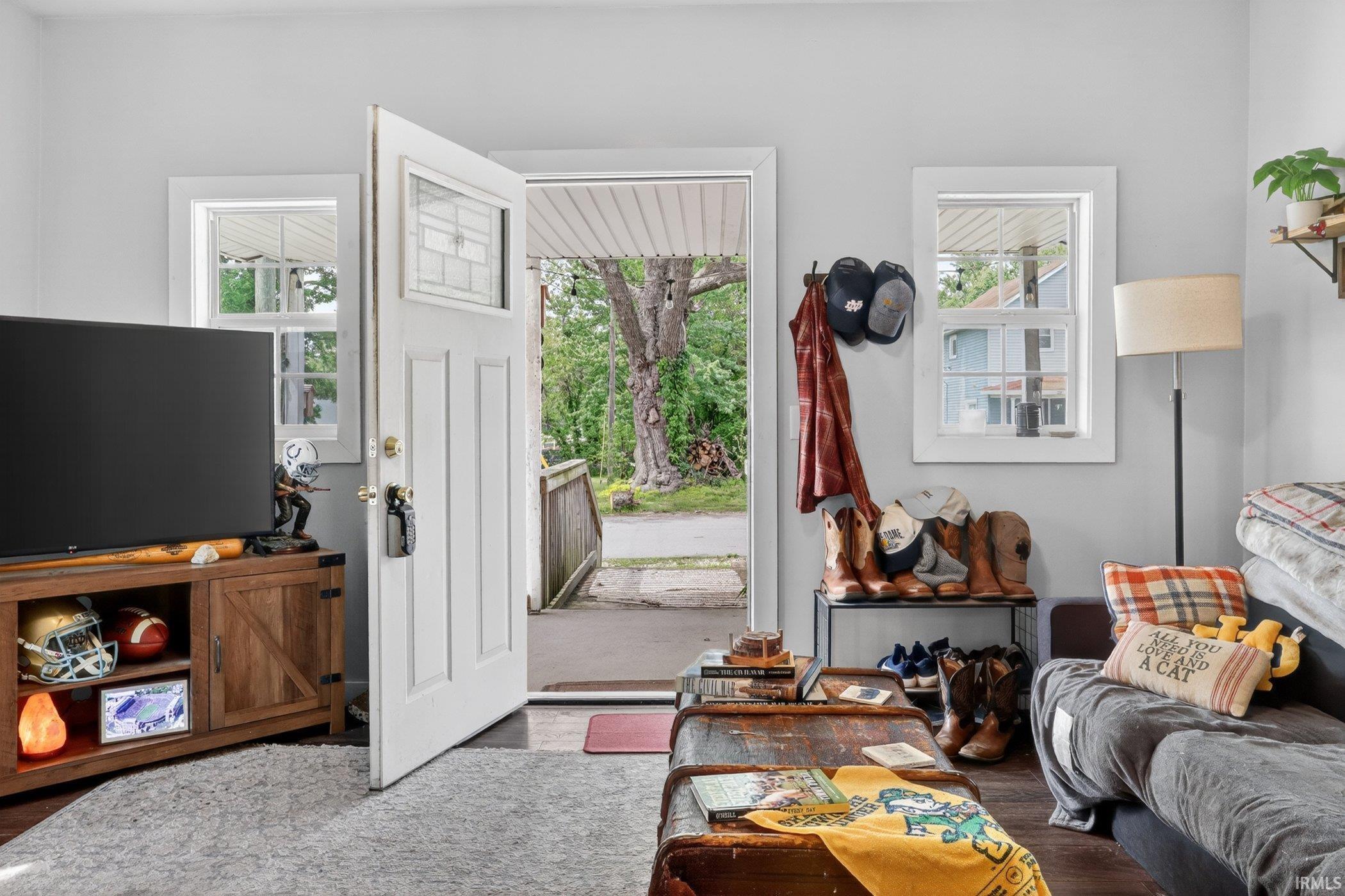 114 E Randolph Street La Paz IN 46537