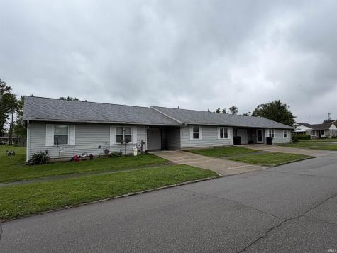 301, 303, 305 SE A Street Linton IN 47441
