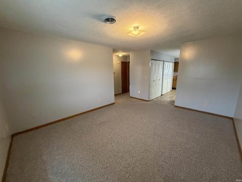 301, 303, 305 SE A Street Linton IN 47441