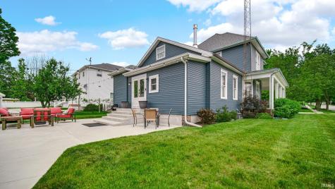 313 Lakeshore Drive Culver IN 46511