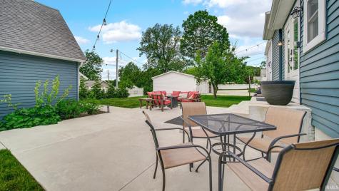 313 Lakeshore Drive Culver IN 46511