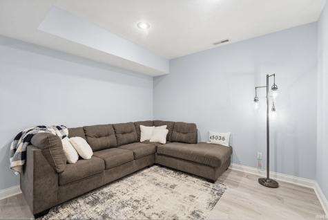 209 S Buckingham Road Yorktown IN 47396