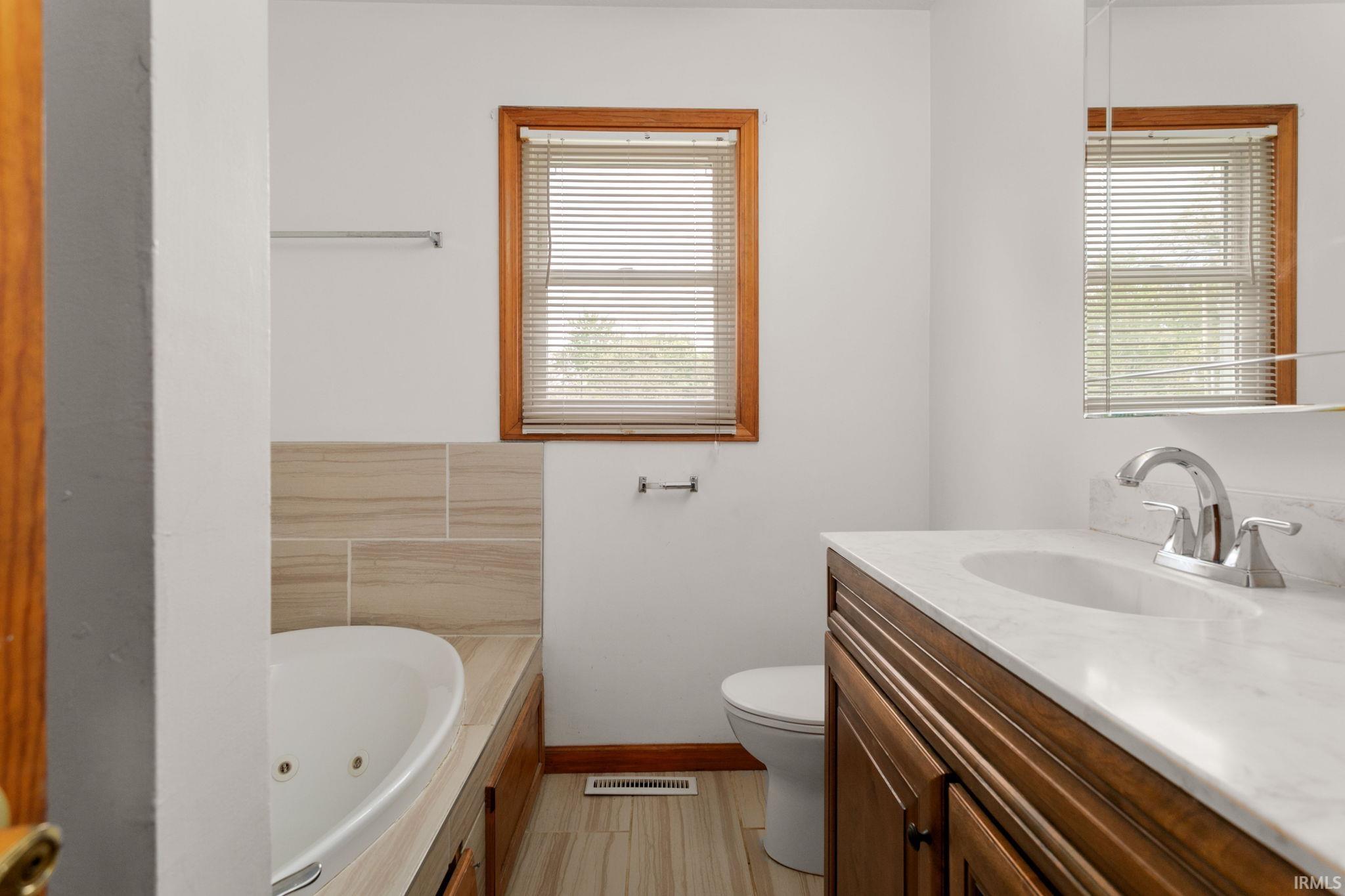 2004 N Meade Street South Bend IN 46628