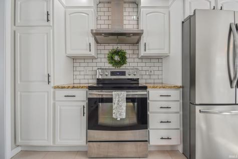 5682 Yellow Wood Drive South Bend IN 46614