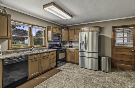 201 Meadow Lane Monticello IN 47960