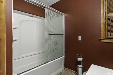 201 Meadow Lane Monticello IN 47960