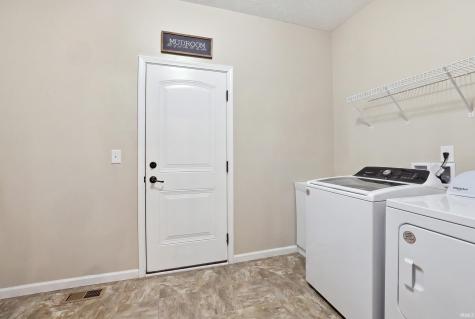 7243 N Red Hill Road Ellettsville IN 47429