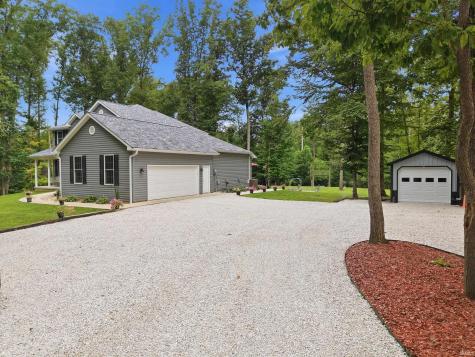7243 N Red Hill Road Ellettsville IN 47429