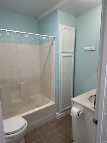 1607 Keck Avenue Evansville IN 47711