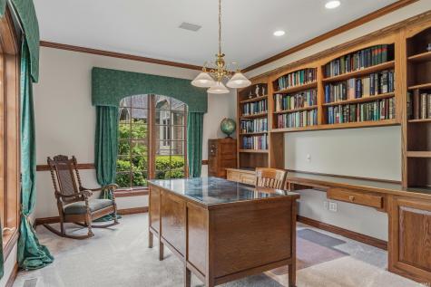8610 Oakcliff Court Fort Wayne IN 46825