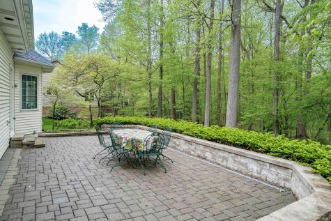 8610 Oakcliff Court Fort Wayne IN 46825