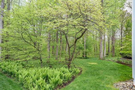 8610 Oakcliff Court Fort Wayne IN 46825