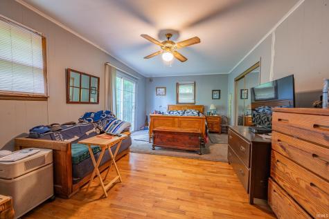 330 E 10th Street Jonesboro IN 46938