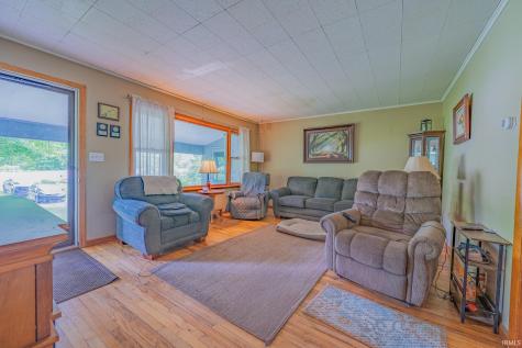 330 E 10th Street Jonesboro IN 46938