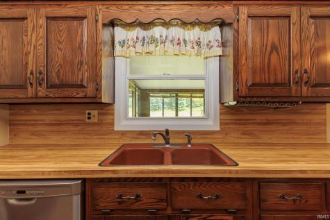 3904 S Maple Lane Muncie IN 47302