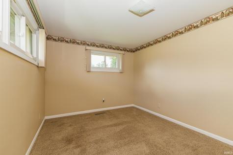 3904 S Maple Lane Muncie IN 47302