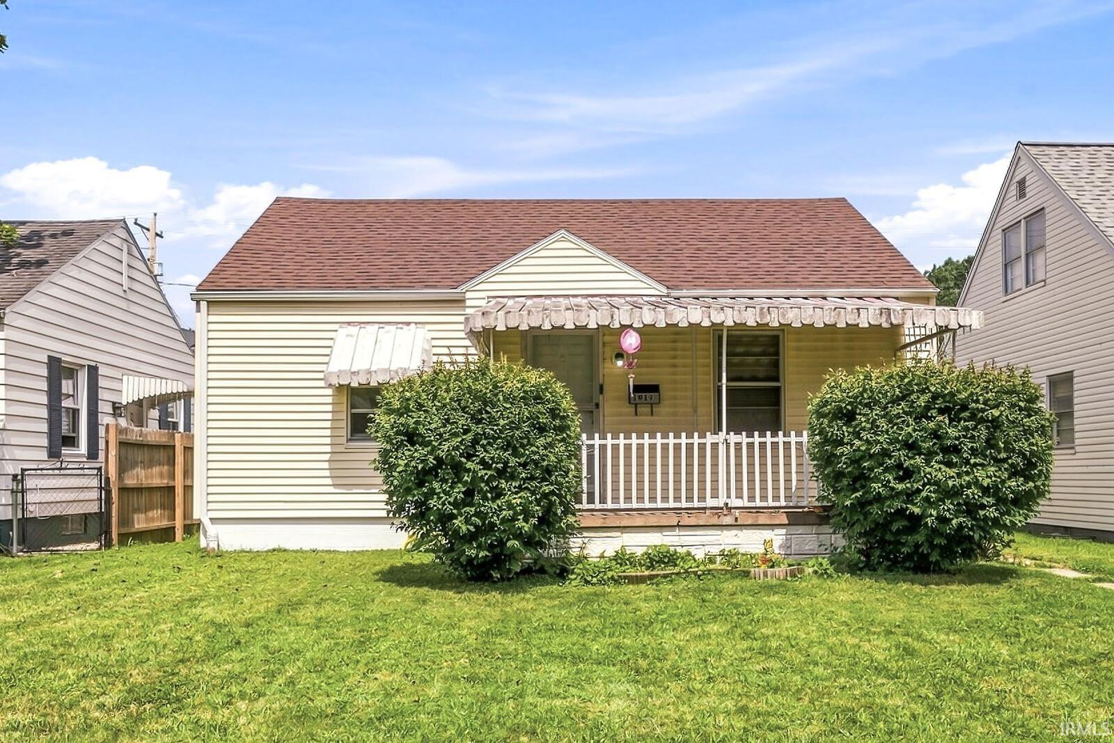 1917 E Bowman Street South Bend IN 46613