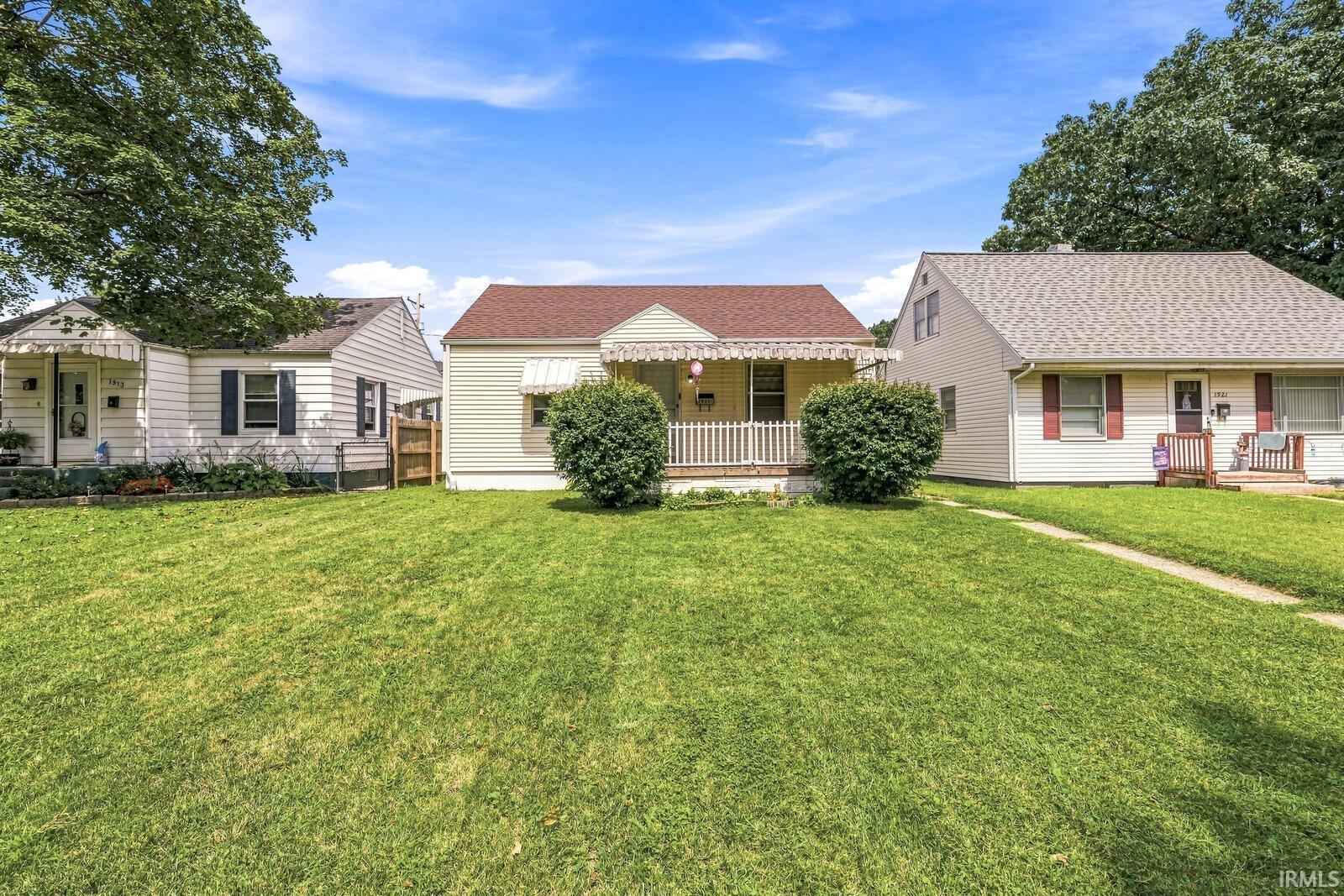 1917 E Bowman Street South Bend IN 46613