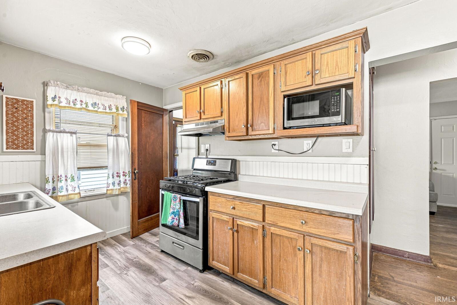 1917 E Bowman Street South Bend IN 46613