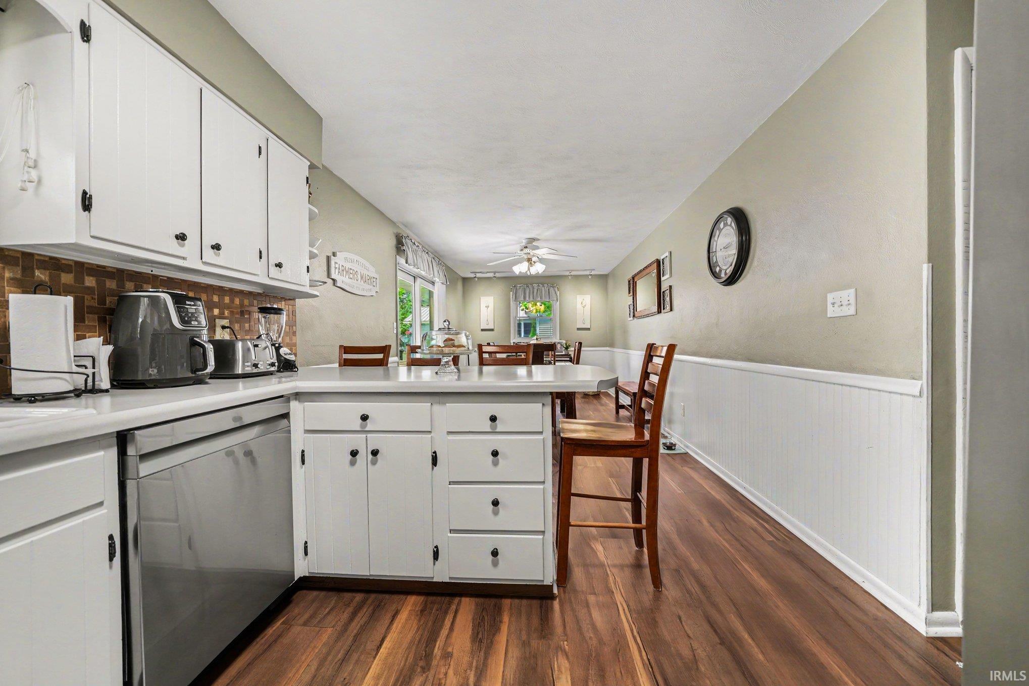 515 Sunset Lane Middlebury IN 46540