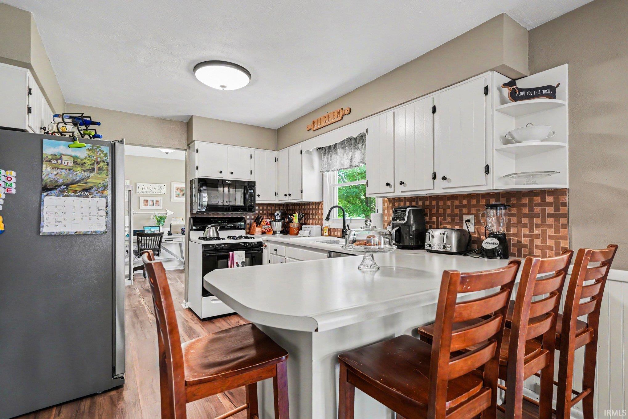 515 Sunset Lane Middlebury IN 46540