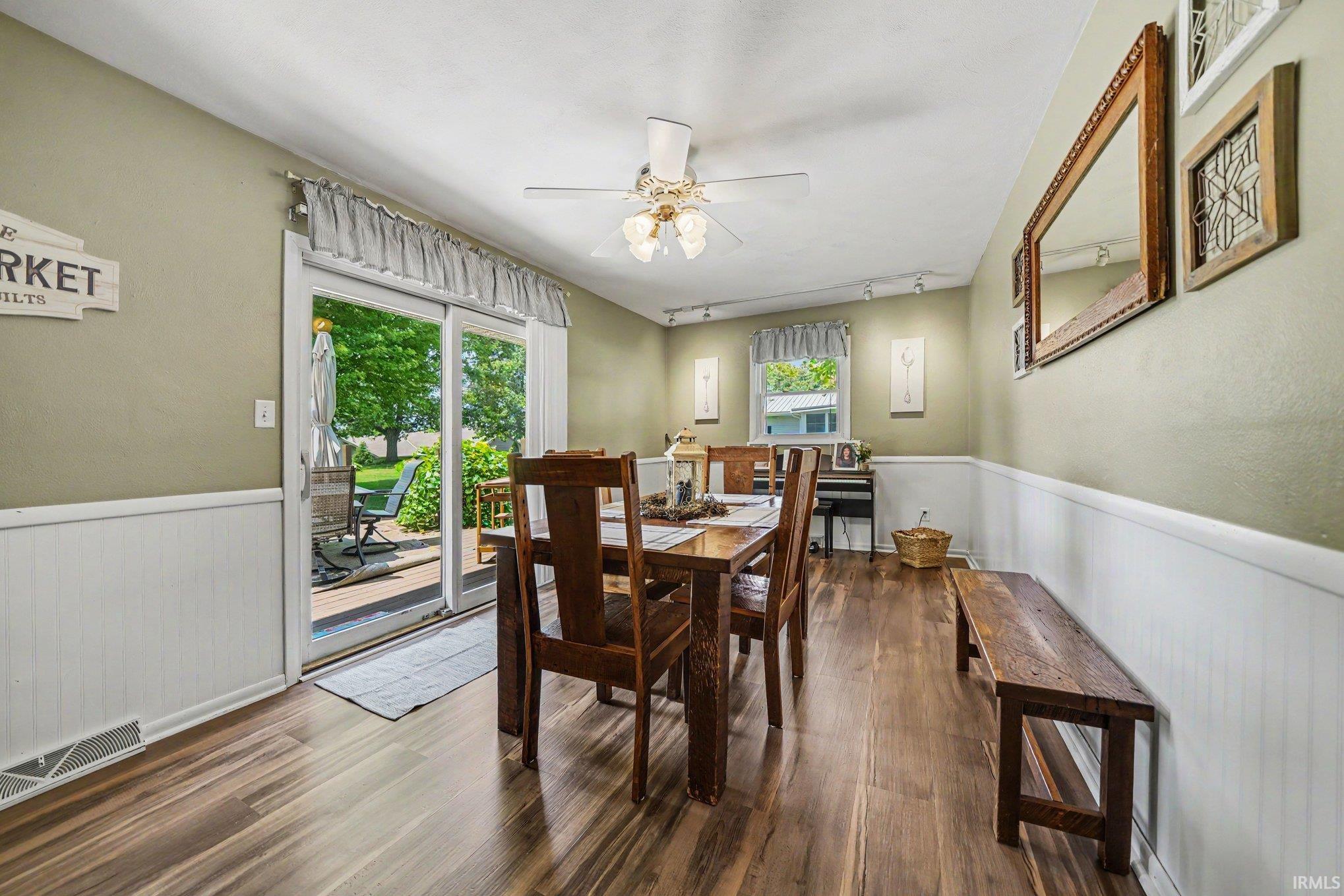 515 Sunset Lane Middlebury IN 46540