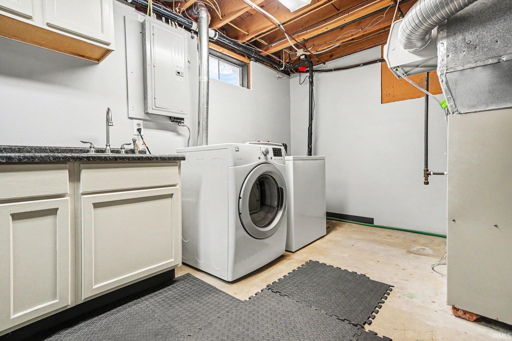 515 Sunset Lane Middlebury IN 46540