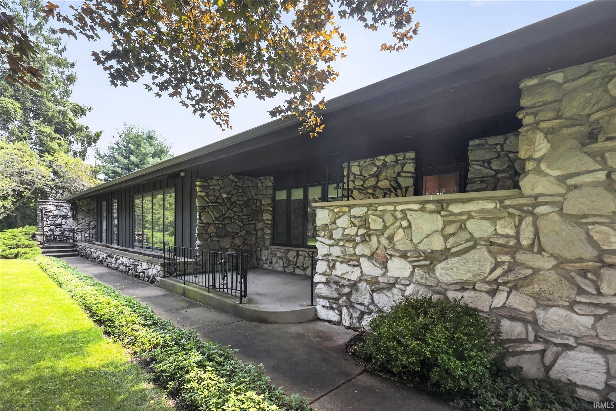 17636 Turf Court South Bend IN 46635