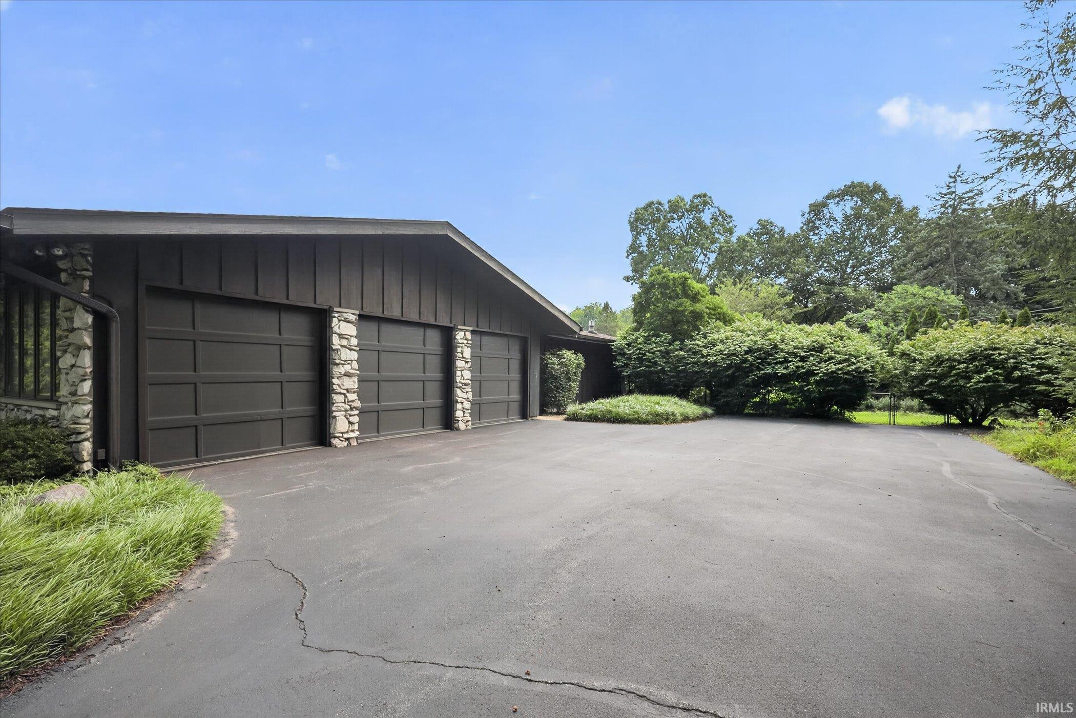 17636 Turf Court South Bend IN 46635
