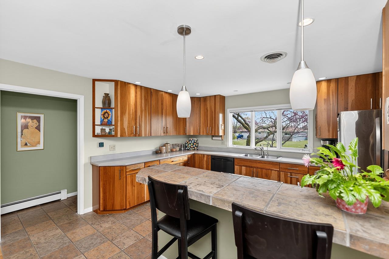 26103 Vista Lane Elkhart IN 46517