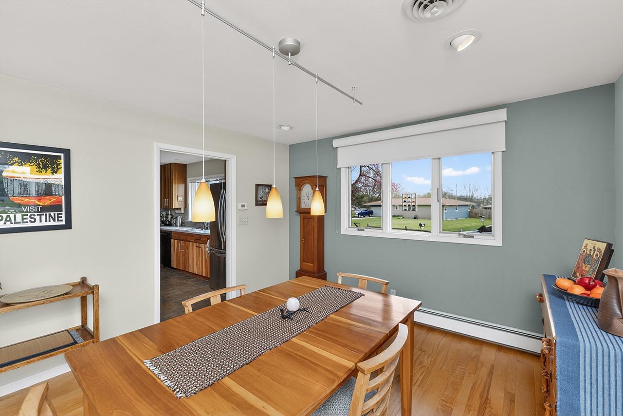 26103 Vista Lane Elkhart IN 46517