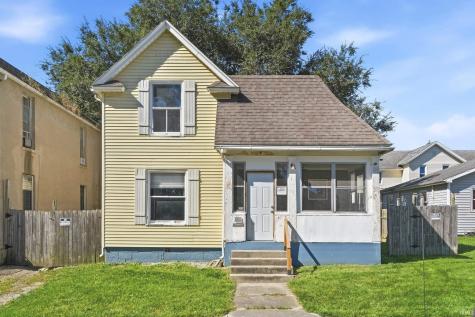 208 S Franklin Street Garrett IN 46738