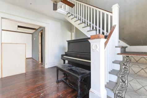 208 S Franklin Street Garrett IN 46738