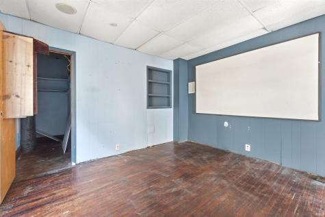 208 S Franklin Street Garrett IN 46738