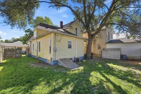 208 S Franklin Street Garrett IN 46738