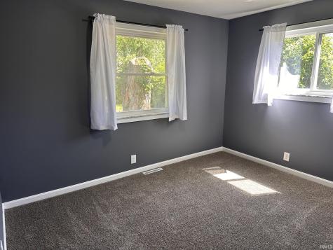 1742 E Range Line Road Greencastle IN 46135