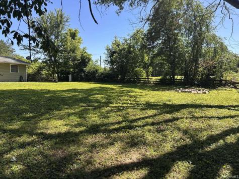 1742 E Range Line Road Greencastle IN 46135