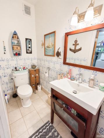 17 E Ramey Street Rossville IN 46065