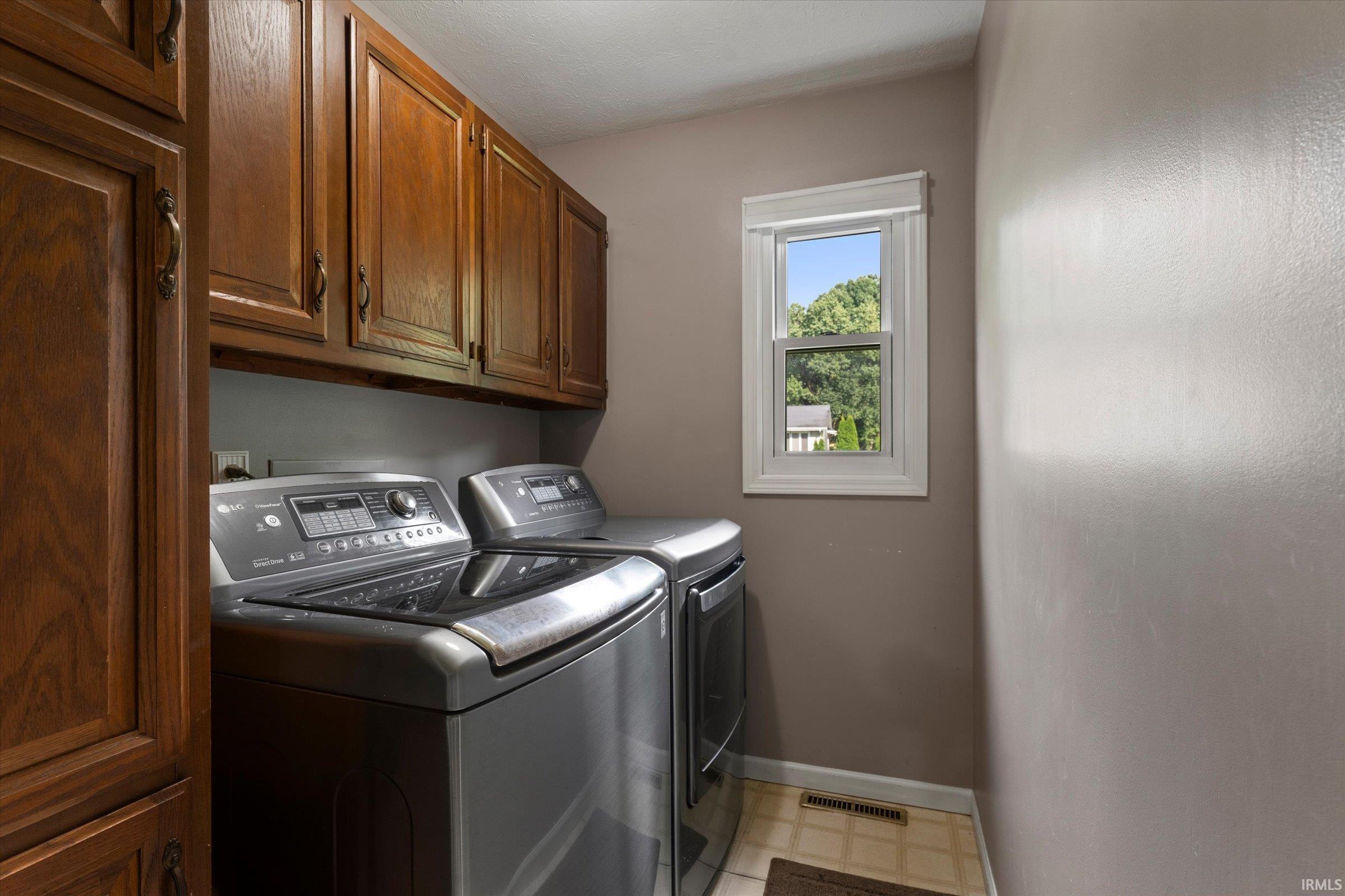 50570 Tarrington Way Granger IN 46530