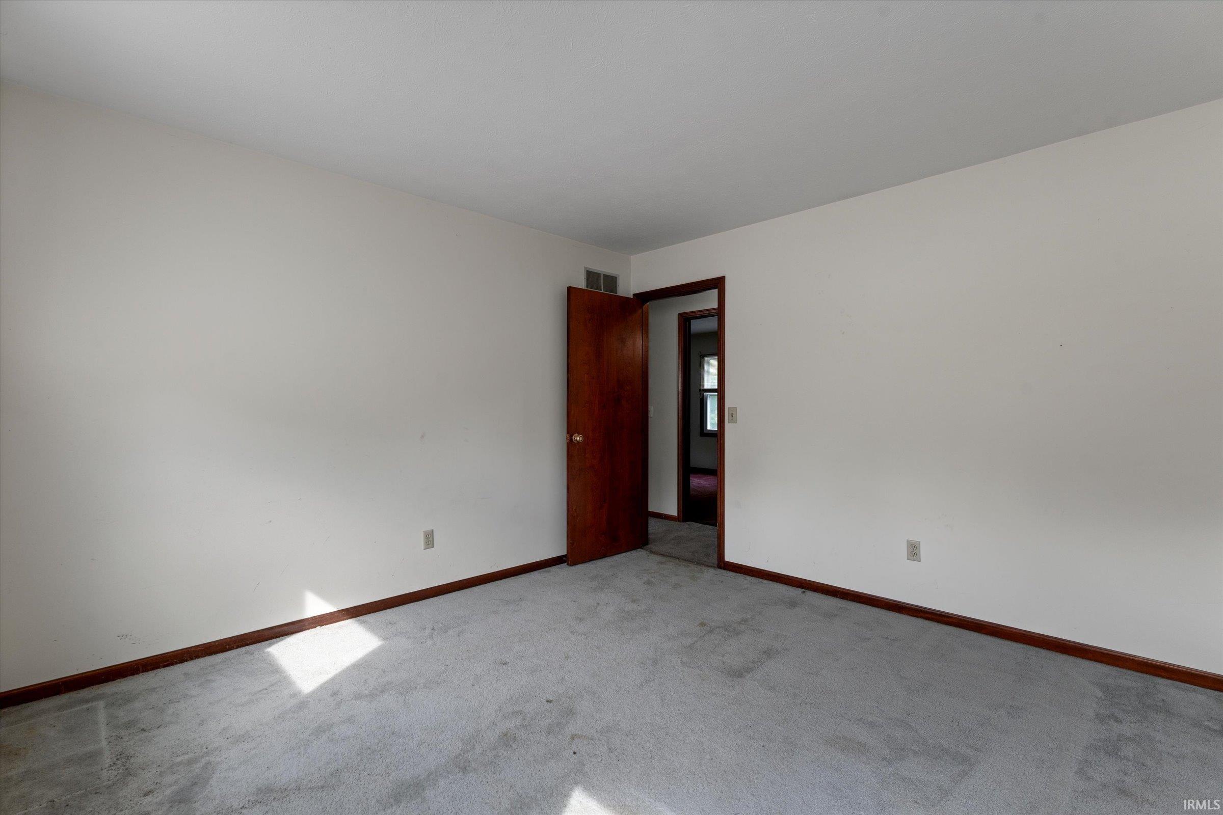 50570 Tarrington Way Granger IN 46530