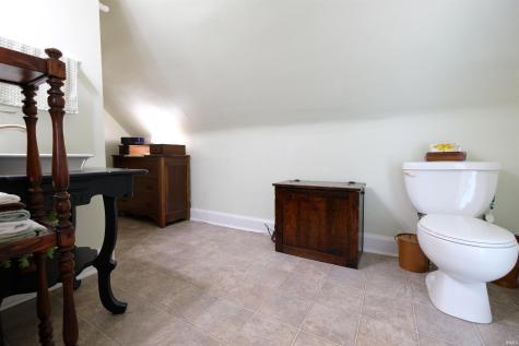 621 W Oak Street Ellettsville IN 47429