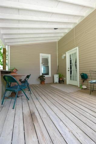 621 W Oak Street Ellettsville IN 47429