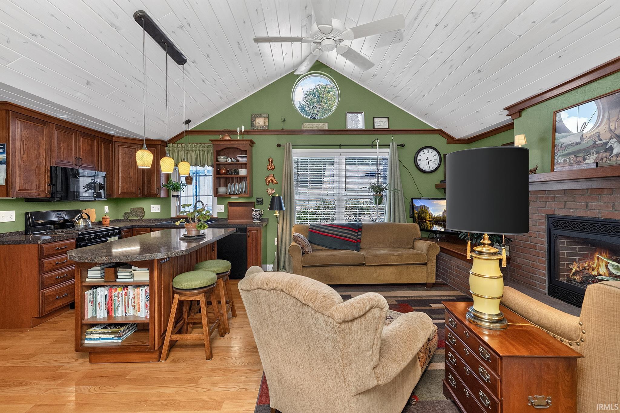 219 W La Salle Avenue Mishawaka IN 46545