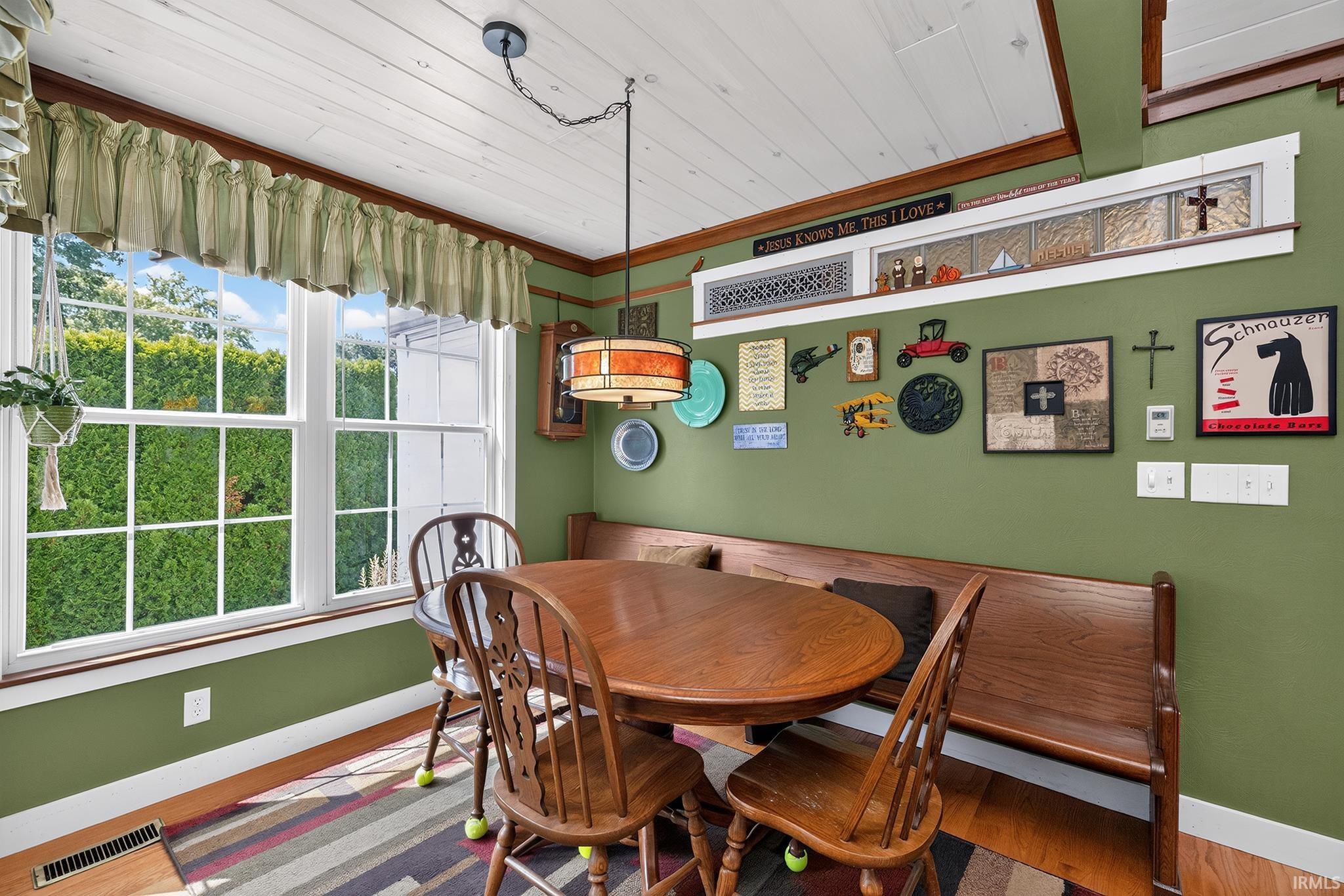 219 W La Salle Avenue Mishawaka IN 46545