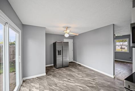 2560 Robinwood Drive Lafayette IN 47909