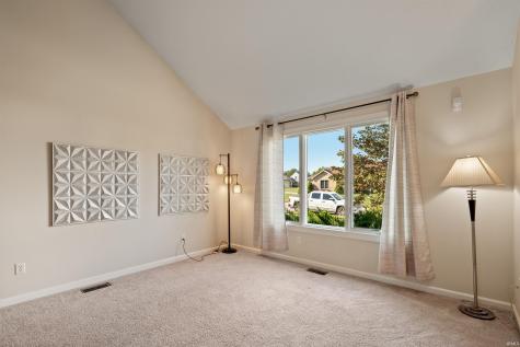 345 Rockwell Avenue Roanoke IN 46783