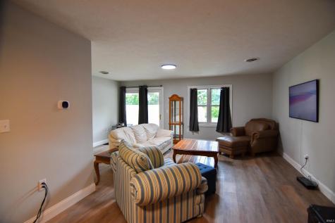 9415 Highway 66 Wadesville IN 47638