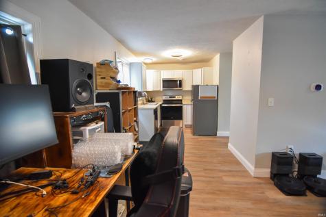 9415 Highway 66 Wadesville IN 47638