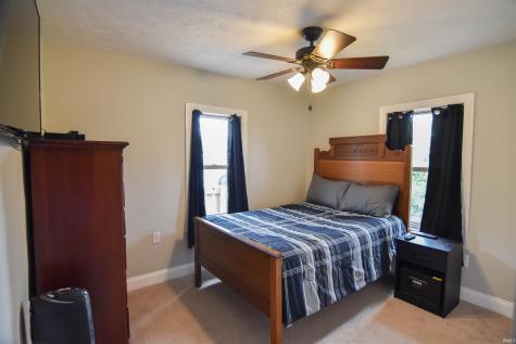 9415 Highway 66 Wadesville IN 47638